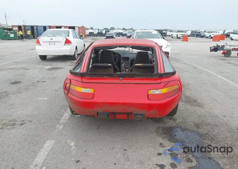 1985 Porsche 928 S z USA, uszkodzony, nr VIN WP0JB0923FS861110